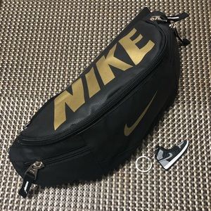 Nike Fanny Pack  Men Bag with FREE Jordan Keychain